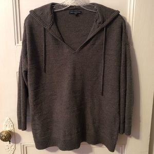 AE Gray Hooded Sweater